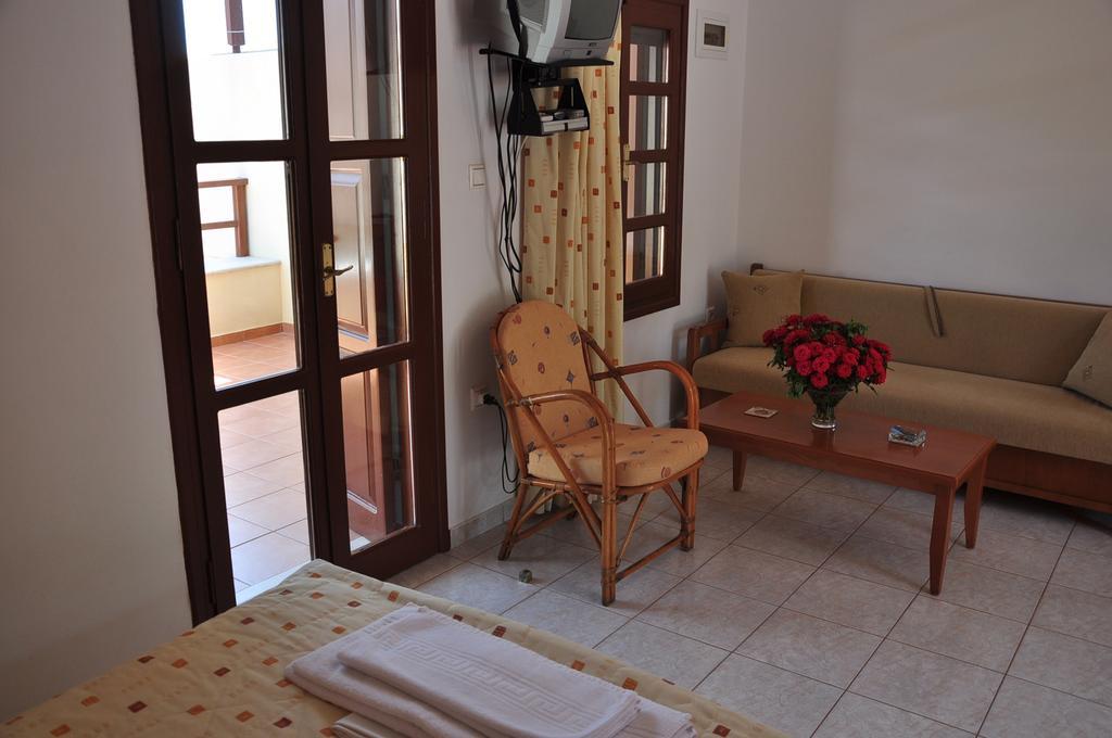 Kato Zakros Palace Apartments Extérieur photo