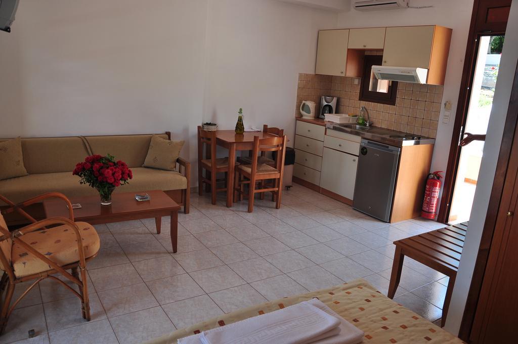 Kato Zakros Palace Apartments Extérieur photo